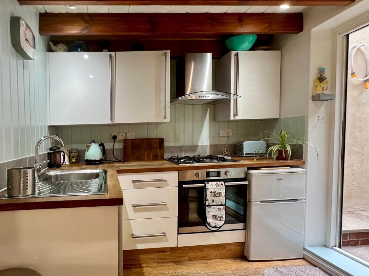 Pass The Keys 64 Church Street Characterful 2-Bed Cottage In The Heart Of Town Kingsbridge  Exterior foto